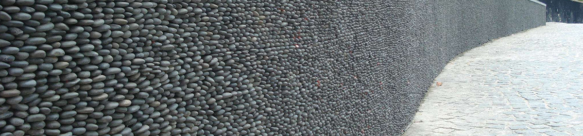 Polished Standing Pebble Border